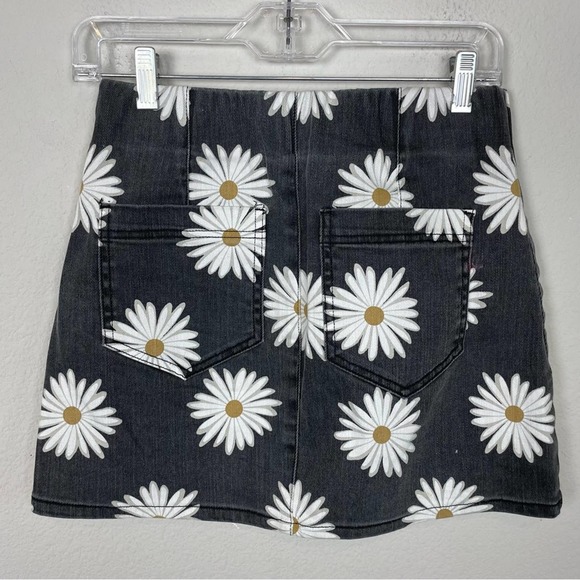 Show Me Your Mumu Black Daisy Print Rex Denim Mini Skirt Small - Picture 3 of 6